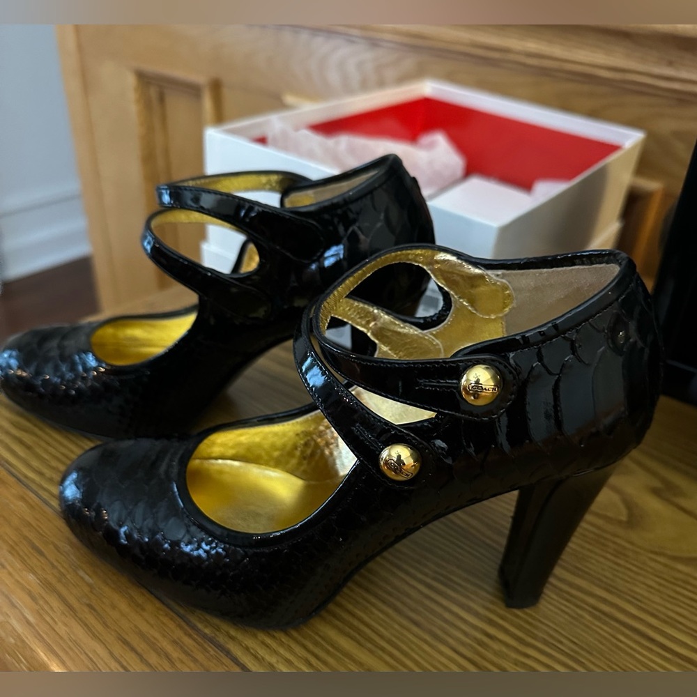 Coach Lizza Black Patent Leather Snakeskin Platform Mary Jane Shoes.